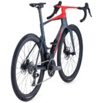 BMC TEAMMACHINE R 01 THREE - Carbon Roadbike - 2026 - deep sea / neon red - Image 4