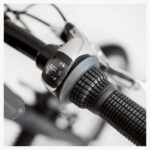 KUbikes 20L MTB 8-Speed Kids Bike - black - Image 4