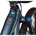 Specialized TURBO LEVO 4 COMP ALLOY - Electric Mountain Bike - 2026 - gloss deep lake metallic / dune white - Image 7