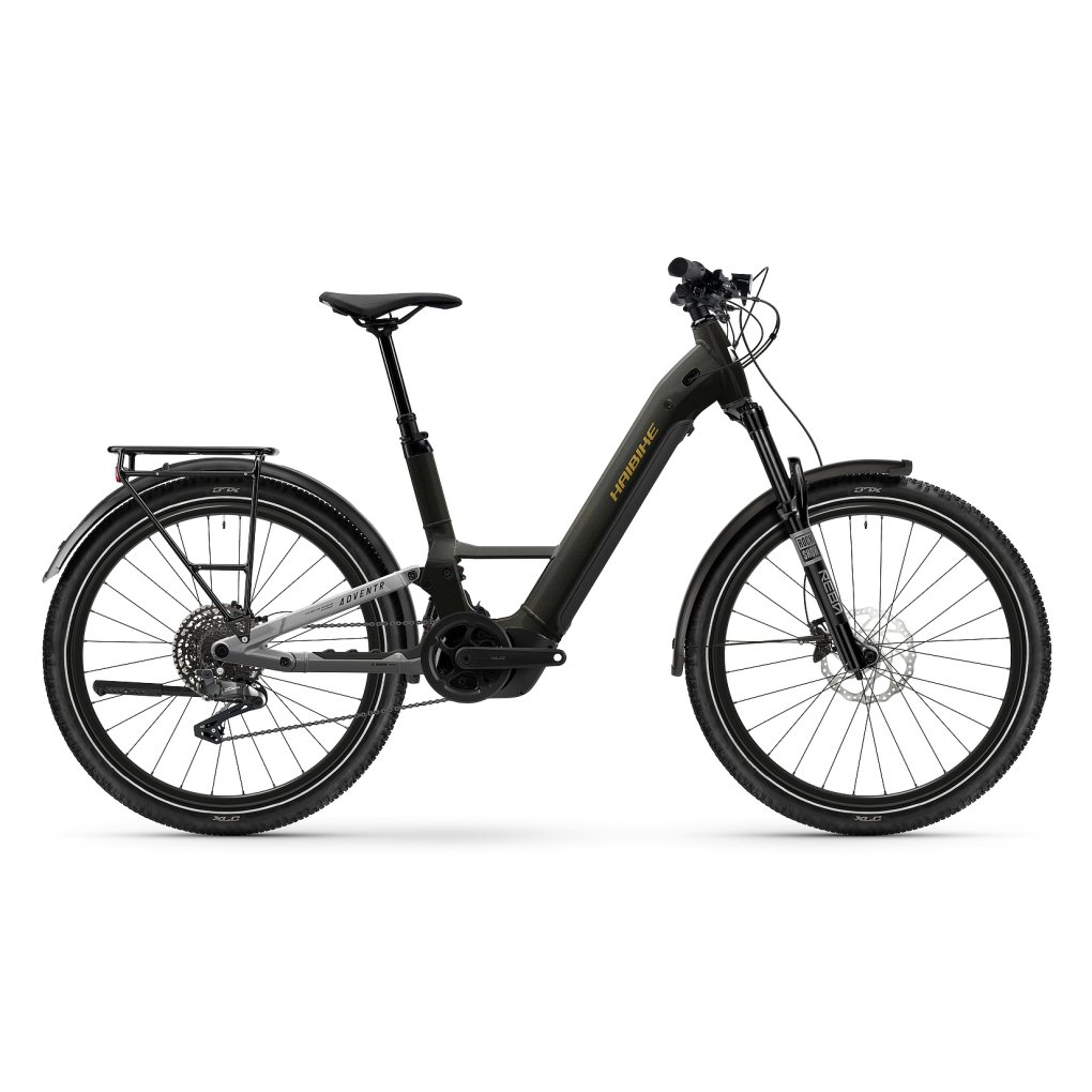 adventr-6-low-1972360.jpg Haibike ADVENTR 6 - LOW - 27.5" Electric Touring Bike - 2026 - high sparkling black / platinum chrome - Image 1
