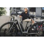 Simplon CHENOA 365 :e Low - Easy Entry Electric City Bike - 2025 - Glacier White/Deep Glacier Glossy - Image 4