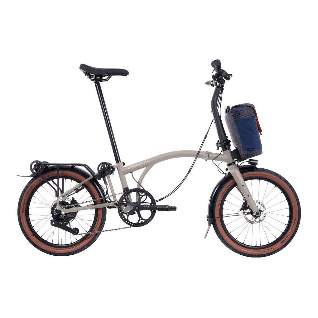 electric-g-line-traildust-white-1-1874006.jpg Brompton Electric G Line - 4 Speed - Small Bar - Standard Seatpost - Rear Rack - 20" Electric Folding Bike - 2025 - traildust white - Image 1