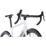 BMC ROADMACHINE 01 FOUR - Carbon Roadbike - 2026 - metallic white - Image 5