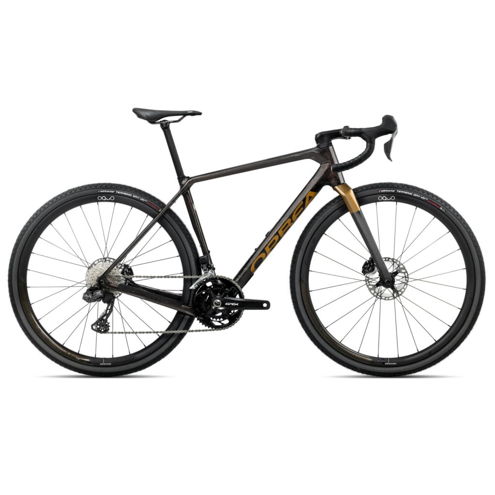 s151ttcc-orbea-terra-20iteam-carbon-1846887.jpg Orbea TERRA M20iTEAM - GRX Di2 Carbon Gravel Bike - 2025 - Cosmic Carbon - Olive Green (gloss) - Image 1