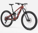 Trek FUEL EX 9 Eagle 90 Gen 7 - 29" Mountain Bike - 2026 - Matte Sedona Red / Pennyflake Splatter - Image 3